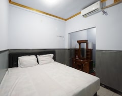 Hotel Oyo 93628 Scorpion Guest House & Beach (Tulungagung, Indonezija)