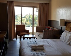 Hotel One Tagaytay Place Private Residences (Tagaytay City, Philippines)