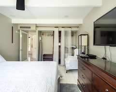 Toàn bộ căn nhà/căn hộ Your Own 3-room Villa, With Patio, On Premises Pool, Jacuzzi, Washer/dryer, (Lake Wales, Hoa Kỳ)