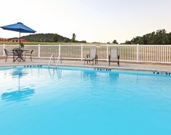 Resort Holiday Inn Express Hotels & Suites Mountain Home, an IHG Hotel (Mountain Home, USA)