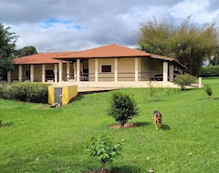 Entire House / Apartment Sitio Descanso Do Guerreiro - Aracoiaba Da Serra - Sp (Campo do Meio, Brazil)