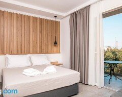 Khách sạn Harmony Thassos Suites & Apartments (Limenas - Thassos, Hy Lạp)