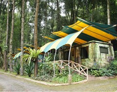 Hotel Safari Lodge (Bogor, Indonesia)