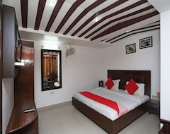 OYO 18568 Ratan Hotel (Mussoorie, India)