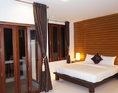 Hotel Lanta Intanin Resort (Koh Lanta City, Thailand)