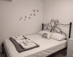 Casa/apartamento entero Best Spot In Ermoupolis Syros! Cosy Apartment In The Center Of The City! (Hermoupolis, Grecia)