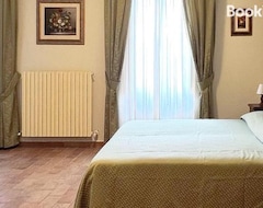 Nhà trọ Biagetti Bedrooms Affittacamere (Assisi, Ý)