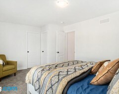 Casa/apartamento entero Fully Furnished 4 Bedroom House In Ottawa (Ottawa, Canadá)