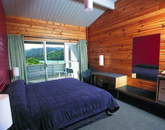Otel The Portage Resort (Picton, Yeni Zelanda)