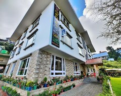 Khách sạn Nine Senses Group Of Hotels (Ravangla, Ấn Độ)