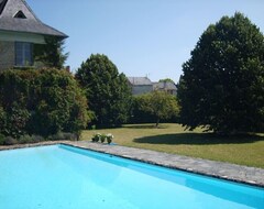 Toàn bộ căn nhà/căn hộ Family House In Saint-Robert (Corrèze) (Saint-Robert, Pháp)