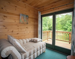 Cijela kuća/apartman 2462 - Roomy Log Cabin Home Within Beaver Creek Resort (Gaylord, Sjedinjene Američke Države)