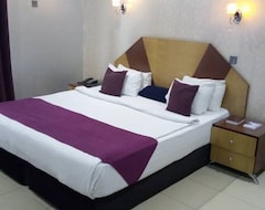 Hotel Luton Park (Uyo, Nigeria)