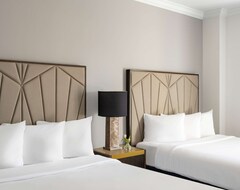 Hotell Martinique New York on Broadway, Curio Collection by Hilton (New York, USA)