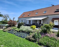 Hele huset/lejligheden Gite Échassières, 5 Bedrooms, 10 Persons (Échassières, Frankrig)