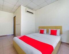 Khách sạn OYO 89461 Cp Hotel (Butterworth, Malaysia)