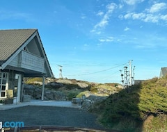 Entire House / Apartment Sveggvika Atlantic Home (Averøy, Norway)