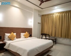 Hotel Oberon (Solapur, India)
