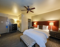 Hotel Beautiful Art Deco Suite Located Near Downtown & The Marina- Unit 5 Queen (Corpus Christi, USA)
