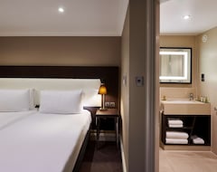 Hotelli DoubleTree by Hilton Hotel London - Ealing (Lontoo, Iso-Britannia)
