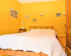 Toàn bộ căn nhà/căn hộ 4 Bedroom Accommodation In Montignargues (Montignargues, Pháp)