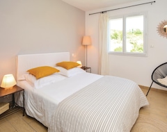 Toàn bộ căn nhà/căn hộ 3 Bedroom Accommodation In St Nazaire De Ladarez (Saint-Nazaire-de-Ladarez, Pháp)