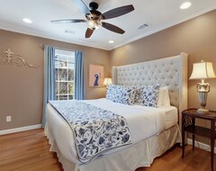 Hotel Exquisitely Furnished Home In Landmark Historic District (Savannah, USA)