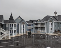 Khách sạn Falls Inn & Suites (Thác Niagara, Canada)
