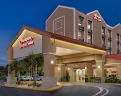 Khách sạn Hampton Inn & Suites Fort Lauderdale Airport (Hollywood, Hoa Kỳ)