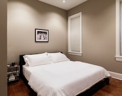 Casa/apartamento entero Presentado en Travel Channel, 4 habitaciones y 2 baños en Wrigley Rooftop Building (Chicago, EE. UU.)