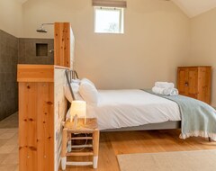Toàn bộ căn nhà/căn hộ Bull Pen, Dyrham Near Bath Sleeps 2 Guests In 1 Bedroom (Dyrham, Vương quốc Anh)