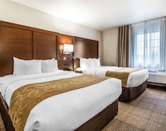 Hotel Comfort Suites at Par 4 Resort (Waupaca, USA)