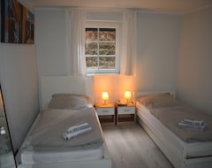Toàn bộ căn nhà/căn hộ Calm 82 Square Meters Apartment, Including A Sauna, Floor Heating And A Terrace (Stolberg, Đức)