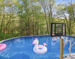 Toàn bộ căn nhà/căn hộ Secluded 4br, Private Pond, Hot Tub, Game Room, Pool! (Jonas, Hoa Kỳ)