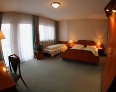 Hotelli Pohl's Rheinhotel Adler (Sankt Goarshausen, Saksa)