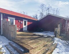 Toàn bộ căn nhà/căn hộ Nice Home In Tived With Lake View (Laxå, Thụy Điển)