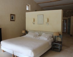 Cijela kuća/apartman Traditional Mas In Provence, Fully Renovated, Private Pool, Mont Ventoux (8 Pax) (Monieux, Francuska)