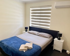 Toàn bộ căn nhà/căn hộ Cannington Home Accommodation House 1 (4 Bedrooms & 2 Bathrooms) - - (Perth, Úc)