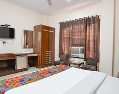 Khách sạn FabHotel De Gold (Delhi, Ấn Độ)