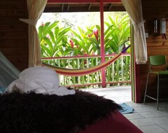 Hotel 3 Rivers Eco Lodge (Rosalie, Dominica)