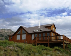 Casa/apartamento entero That View! Fishing Out Your Back Door! (Creede, EE. UU.)