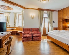 Khách sạn Franceschi Park Hotel (Cortina d'Ampezzo, Ý)