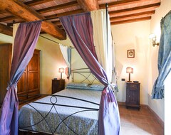 Toàn bộ căn nhà/căn hộ Comfortable Apartment With Stunning Views, Near Hot Springs (San Casciano dei Bagni, Ý)