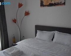 Entire House / Apartment Real Resort- Apartament Perfect Pentru Sejurul Tau! (Ploiesti, Romania)
