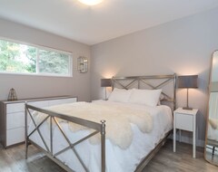 Tüm Ev/Apart Daire Modern & Spacious 5 Bedroom Home In North Vancouver (North Vancouver, Kanada)