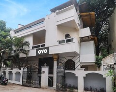 Khách sạn Oyo Flagship 81490 Hotel Banjara Suites (Hyderabad, Ấn Độ)