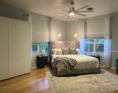 Casa/apartamento entero 5 Bedroom FUN Home, piscina privada cerca de la playa (West Bay, Islas Caimán)