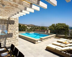 Khách sạn Blue Dream Luxury Villas (Pefki, Hy Lạp)