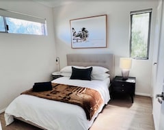 Casa/apartamento entero Secluded Retreat Condo With Big Balcony. Free Wifi + Parking (Perth, Australia)