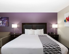 Hotel La Quinta by Wyndham Blue Springs (Blue Springs, USA)